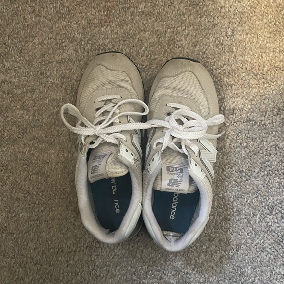 New Balance 574 Beige Sneakers - Picture 6 of 7